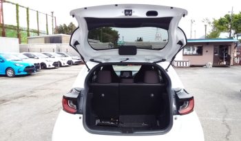 
									Toyota Yaris HYBRID X full								