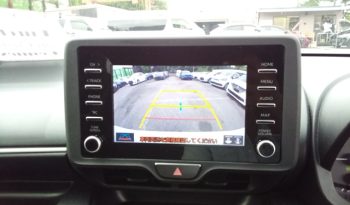 
									Toyota Yaris HYBRID X full								