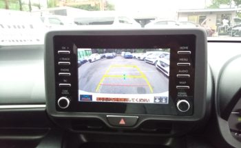 Toyota Yaris HYBRID X