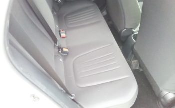 Toyota Yaris HYBRID X