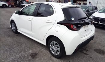 
									Toyota Yaris HYBRID X full								