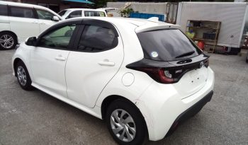 
									Toyota Yaris HYBRID X full								