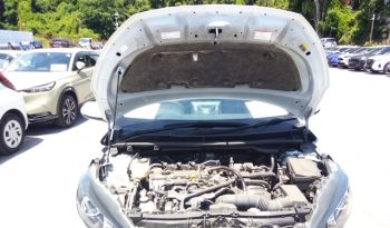 
									Toyota Yaris HYBRID X full								