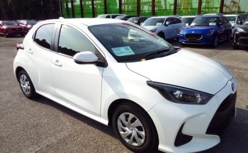 Toyota Yaris Hybrid X
