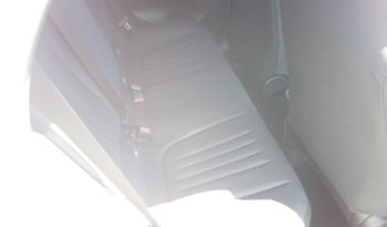 
									Toyota Yaris HYBRID X full								