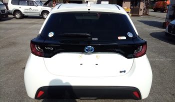 
									Toyota Yaris Hybrid X full								