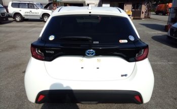 Toyota Yaris Hybrid X
