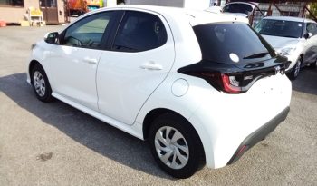 
									Toyota Yaris Hybrid X full								