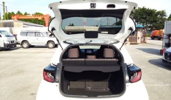 
									Toyota Yaris Hybrid X full								
